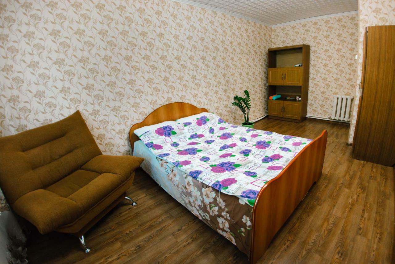 Квартира На Московской 53 Lägenhet Buguruslan Exteriör bild